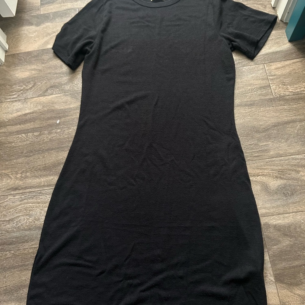 Wilfred Free Bodycon Black Midi Dress